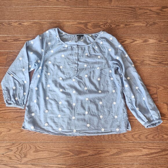 Talbots Women’s L Petite Chambray Popover Top Embroidered Daisy Long Sleeve - Picture 3 of 11